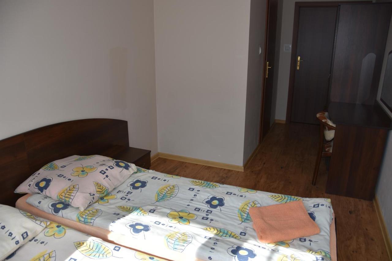 Willa Biale Piaski Pokoje I Noclegi Białogóra Esterno foto